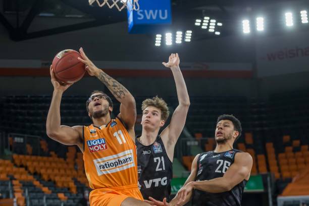 时防守覆盖 时防守覆盖