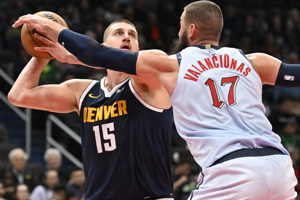 他带伤走上 他带伤走上